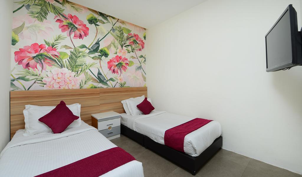 Hotel Sri Permaisuri Куала Лумпур Екстериор снимка