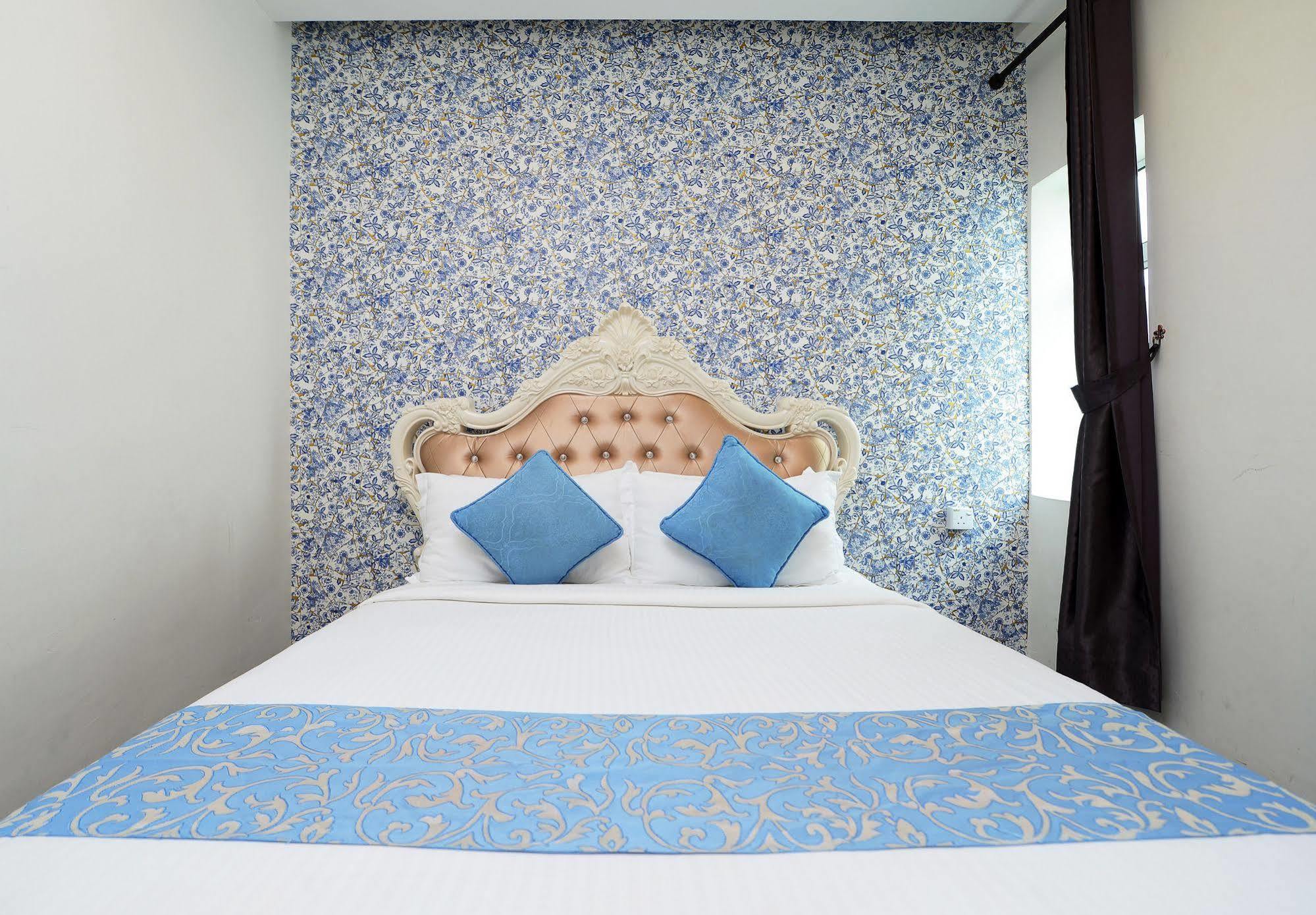Hotel Sri Permaisuri Куала Лумпур Екстериор снимка